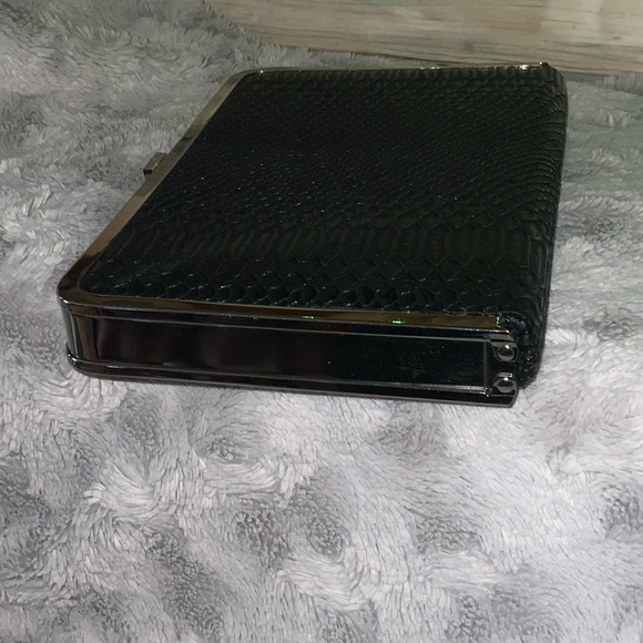 Pinkstix Black Clutch - Picture 5 of 12